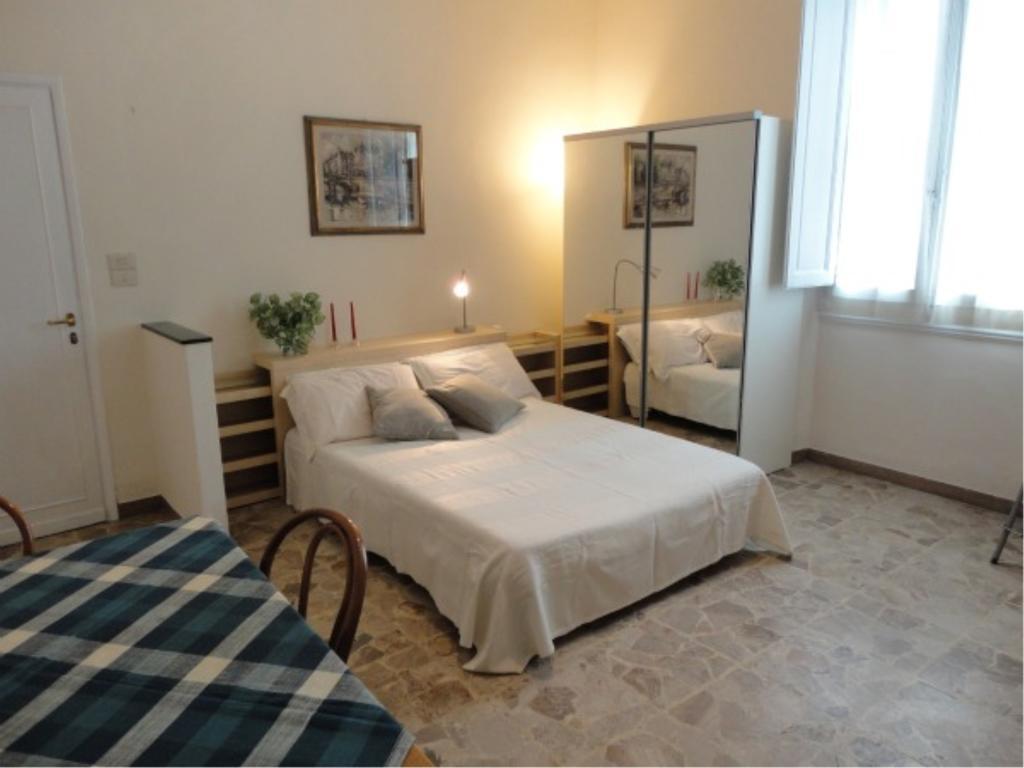 Little Garden Donatello Apartment Florence Room photo